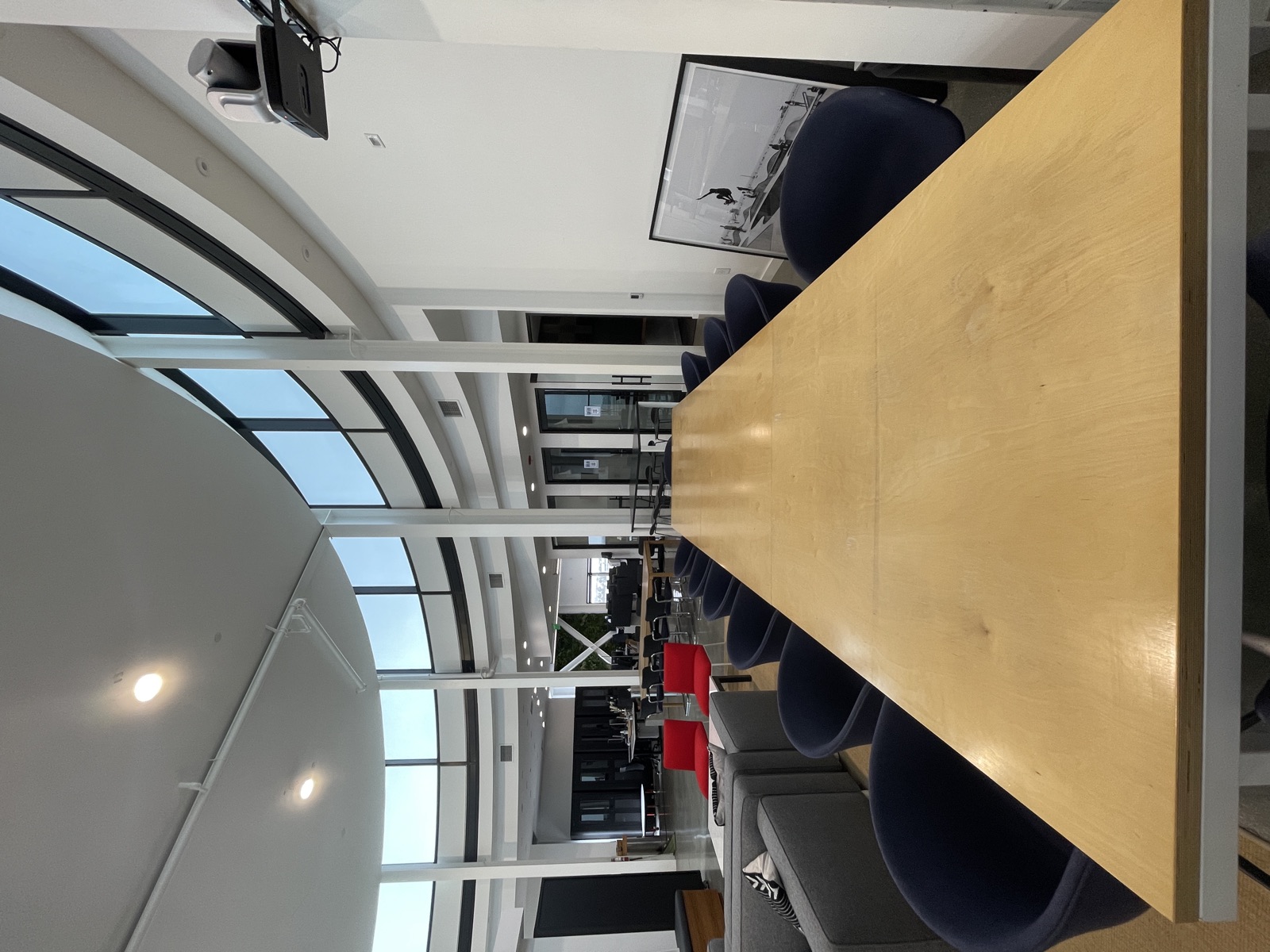 Long communal worktable in the rotunda
